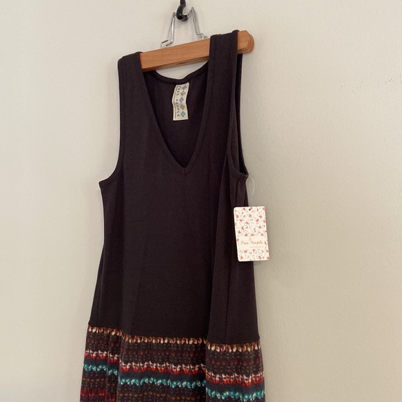 Free People - Picture 4 of 6